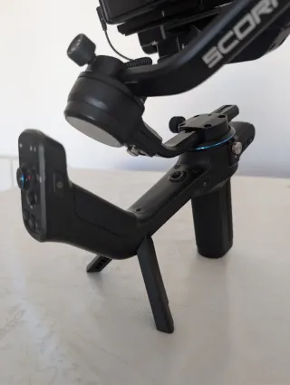 Estabilizador FeiyuTech SCORP-C Gimbal 3 Ejes