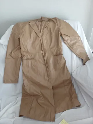 Chaqueta pelo sintético y polipiel