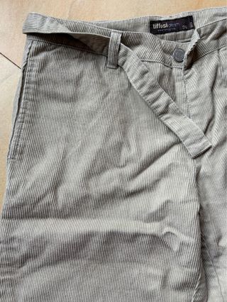 Pantalón de pana beige