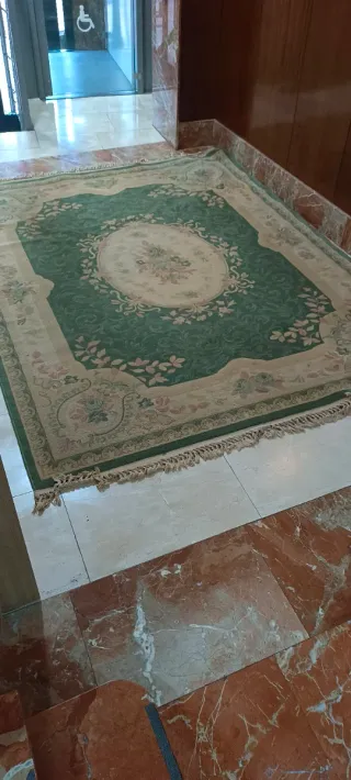Alfombra de lana grande beige y verde 196x252+ 10