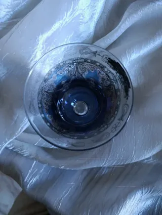 Bicchiere singolo in vetro blu