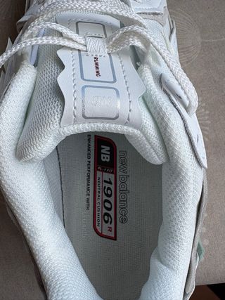 New Balance 1906R Beige/Blanco