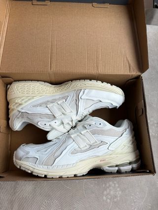 New Balance 1906R Beige/Blanco