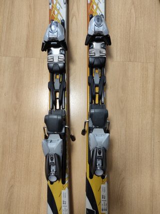 Esquís Volkl Energy Sport con Bastones