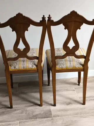 2 SILLAS ANTIGUAS CONSULTA, DESPACHO, SALA ESPERA