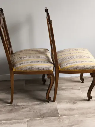 2 SILLAS ANTIGUAS CONSULTA, DESPACHO, SALA ESPERA