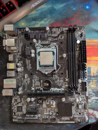 Placa Base ASRock H81M + CPU Pentium G3220