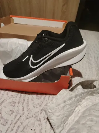 Zapatillas Nike Downshifter 13 Talla 42