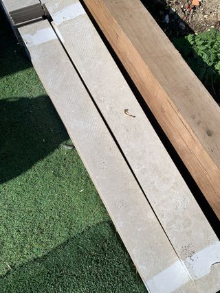 Plaqueta porcelana y rodapié Plaqueta 24 Ud 90/90