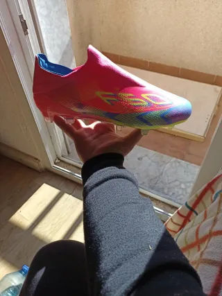 Botas de fútbol nuevas F50