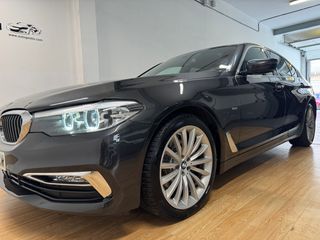 BMW Serie 5 LUXURY  2019