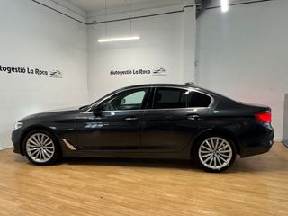 BMW Serie 5 LUXURY  2019