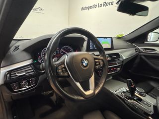 BMW Serie 5 LUXURY  2019
