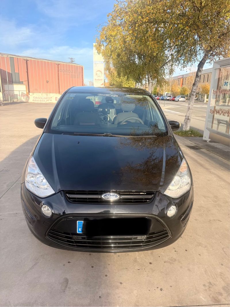 Ford S-MAX 2010 - foto 1