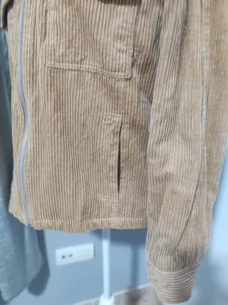 Zara Chaqueta Corduroy Beige Cremallera talla M