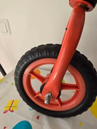 Bicicleta de equilibrio infantil naranja
