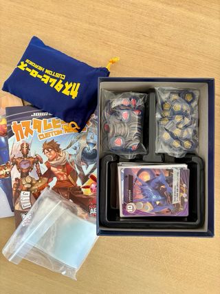 Custom Heroes juego de cartas