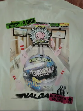 Camiseta Bershka sin usar Talla M