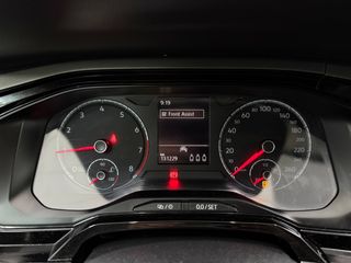 VOLKSWAGEN Polo 1.0 Advance desde 195€/mes*