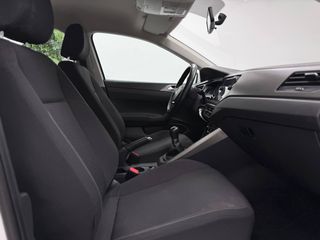 VOLKSWAGEN Polo 1.0 Advance desde 195€/mes*