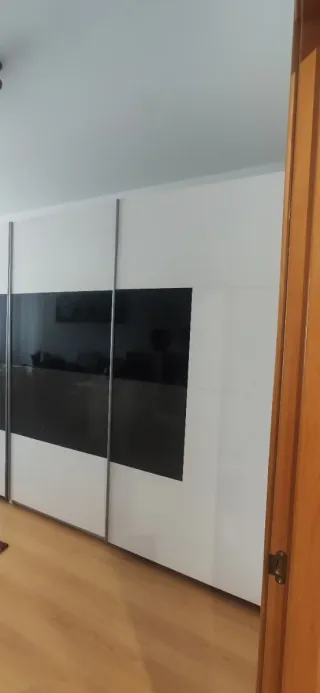 Armarios modernos blanco y negro