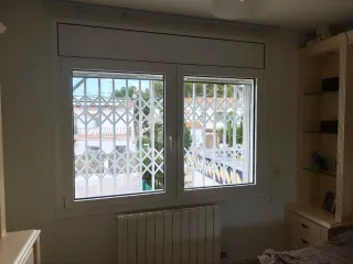 Carpintería aluminio, persianas y cristales