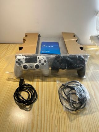PS4 Slim 1TB + 7 Juegos VENDO/CAMBIO XBOX SERIES S