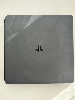 PS4 Slim 1TB + 7 Juegos VENDO/CAMBIO XBOX SERIES S