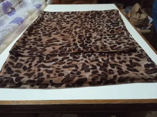 Sciarpa donna stampa animalier marrone