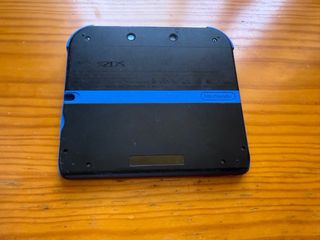 Nintendo 2DS Negra y Azul