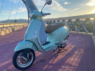 Vespa Primavera 50 4T Verde