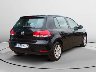 Volkswagen Golf Advance