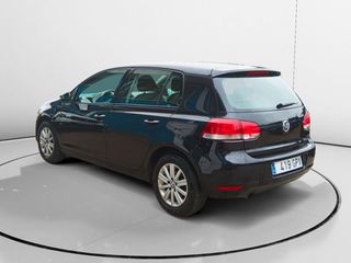 Volkswagen Golf Advance