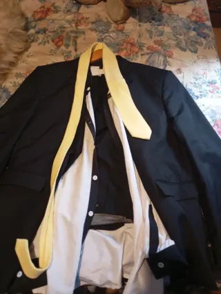 Traje de hombre negro