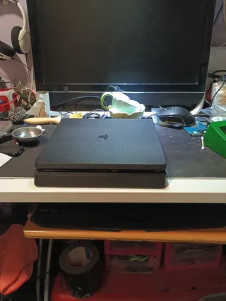 Consola PS4 Slim Negra