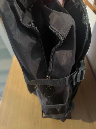 Mochila Newport Negra y Gris