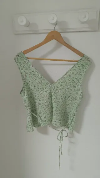 Top floral verde Primark