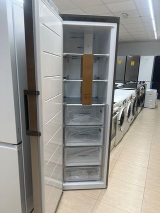 Congelador Vertical LG - NUEVO!