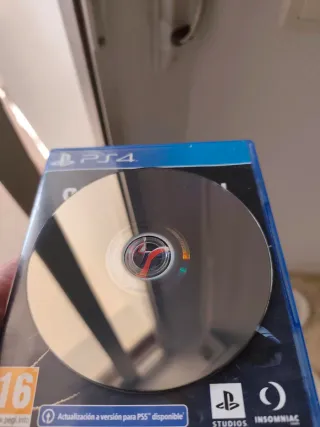 PS4 Slim 1TB + Mando + Spiderman