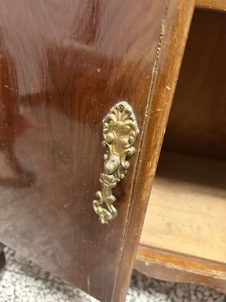 Mesitas antiguas de madera para restaurar