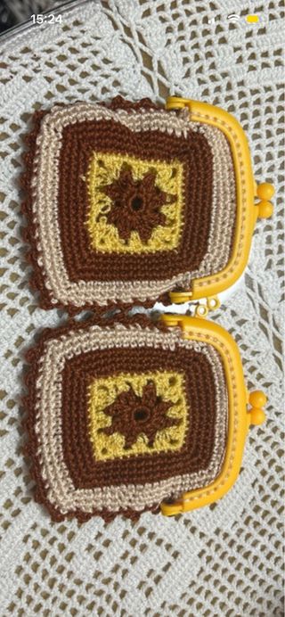 Monederos hechos a mano