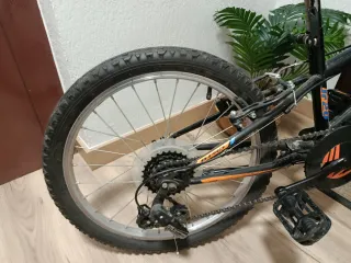 Bicicleta infantil B-PRO H20