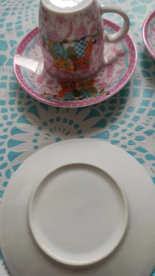 Juego de café con búhos multicolor