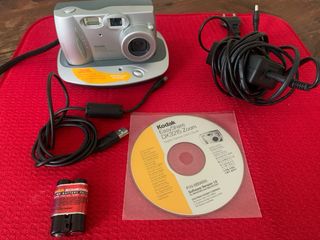 Kodak DX3215 Zoom Digital Camera funzionante