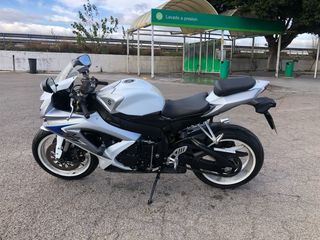 Suzuki GSX-R 600 2008 - 26568 kms