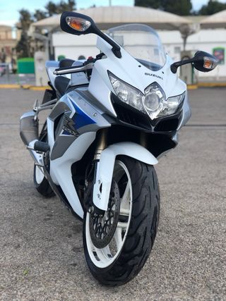 Suzuki GSX-R 600 2008 - 26568 kms