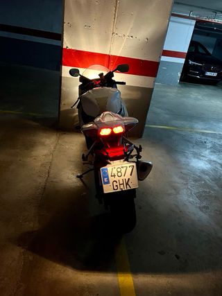 Suzuki GSX-R 600 2008 - 26568 kms