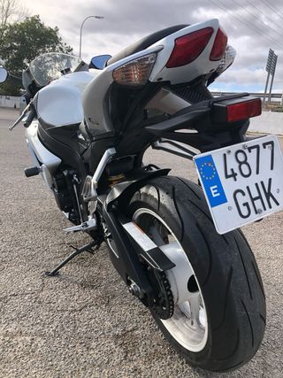 Suzuki GSX-R 600 2008 - 26568 kms
