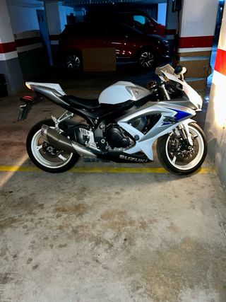 Suzuki GSX-R 600 2008 - 26568 kms