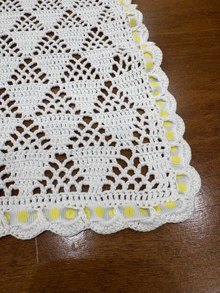 Copertina culla uncinetto fatta a mano